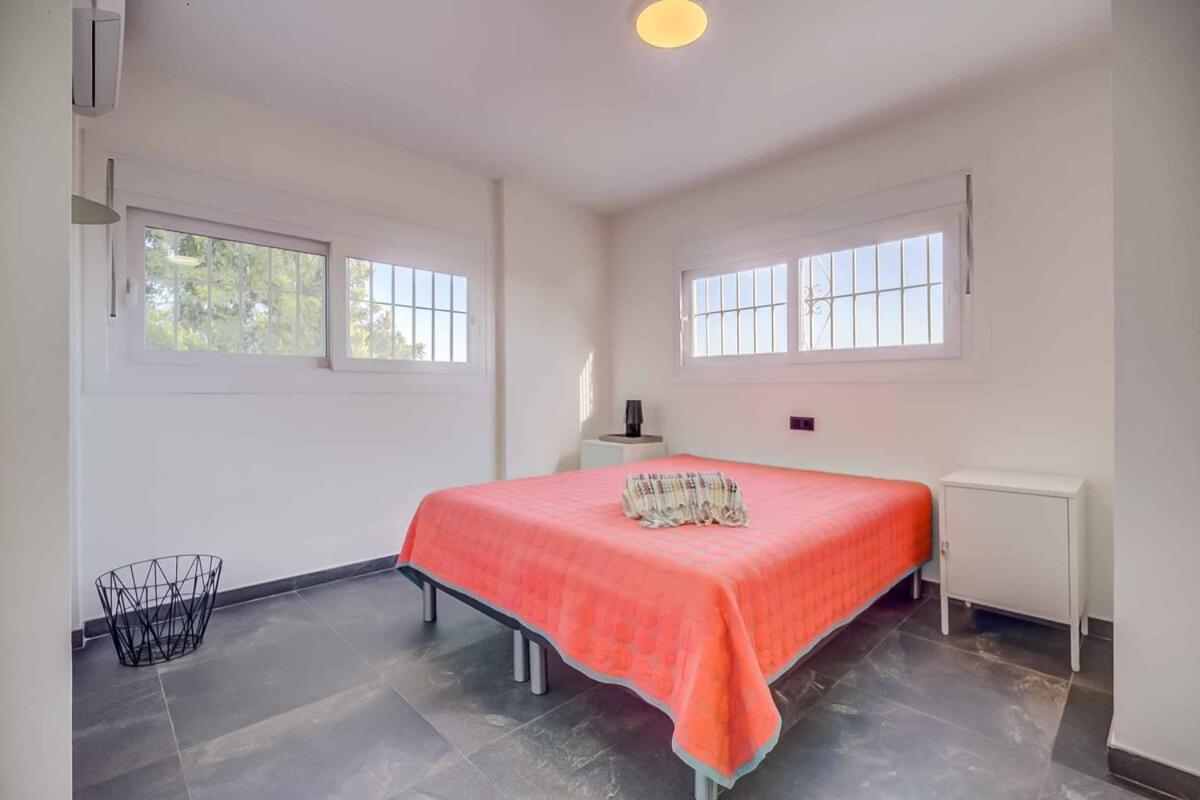129 - Stunning Townhouse With Private Pool & Views, *