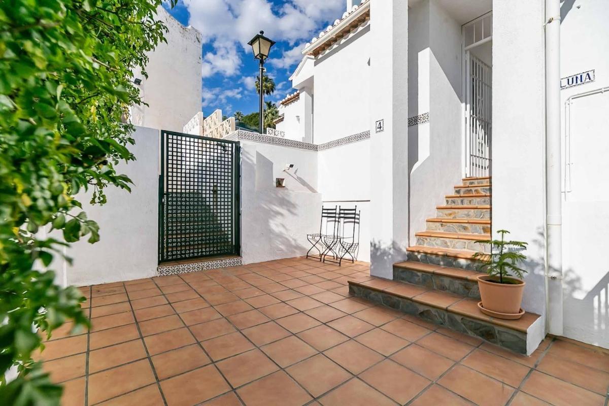 129 - Stunning Townhouse With Private Pool & Views,