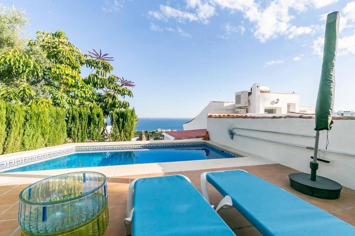 129 - Stunning Townhouse With Private Pool & Views, Lejlighed Benalmádena