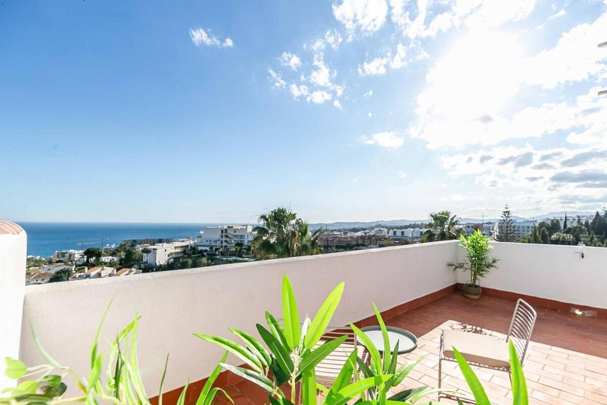 129 - Stunning Townhouse With Private Pool & Views, Apartment Benalmadena