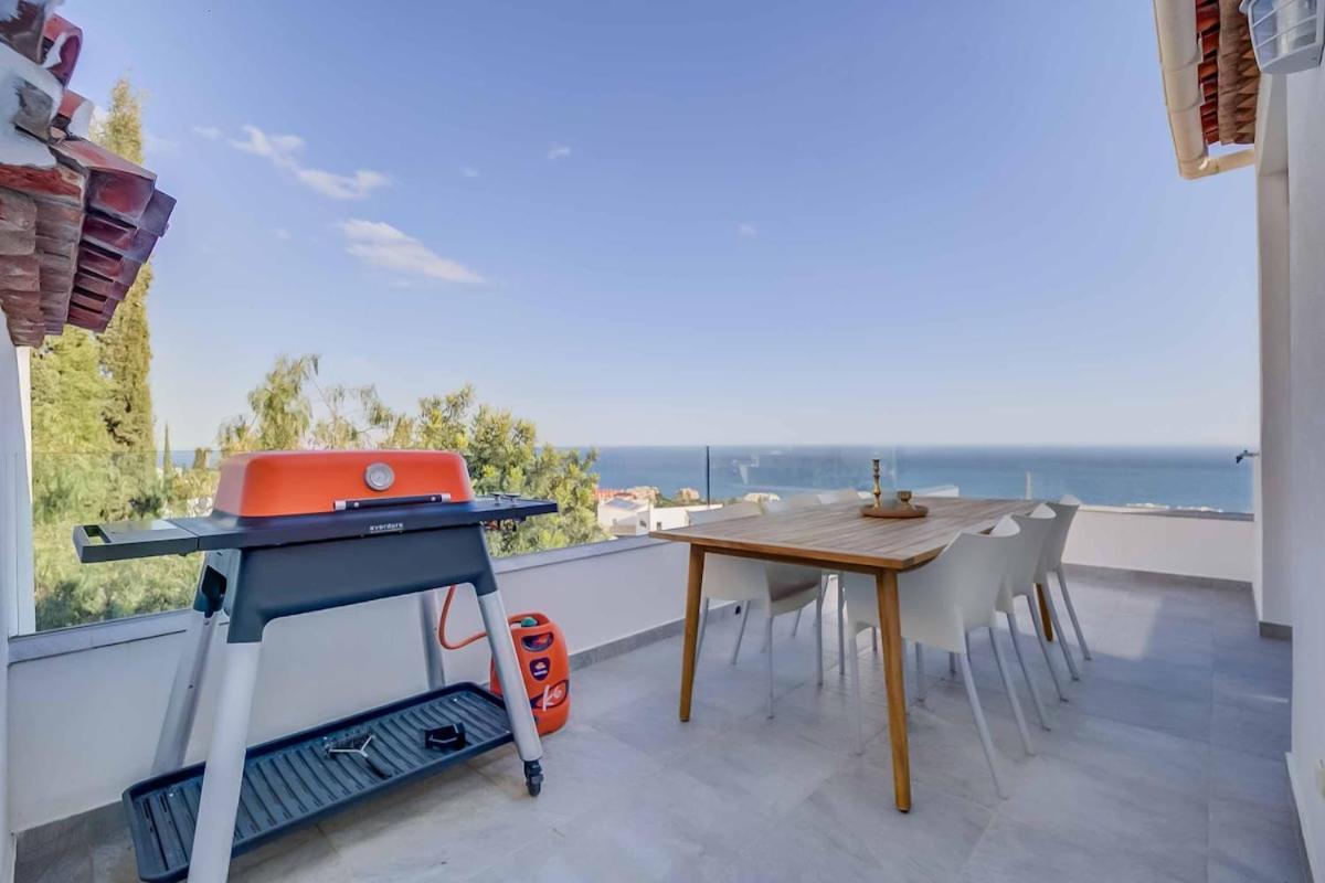 129 - Stunning Townhouse With Private Pool & Views, *