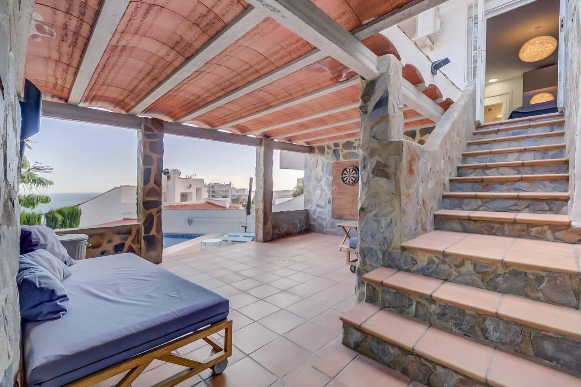 129 - Stunning Townhouse With Private Pool & Views, Benalmadena