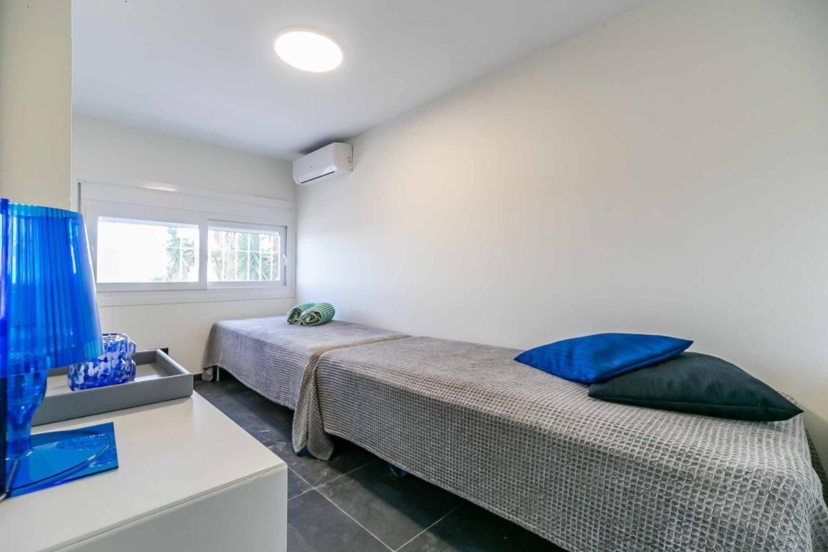 129 - Stunning Townhouse With Private Pool & Views, Apartment Benalmadena