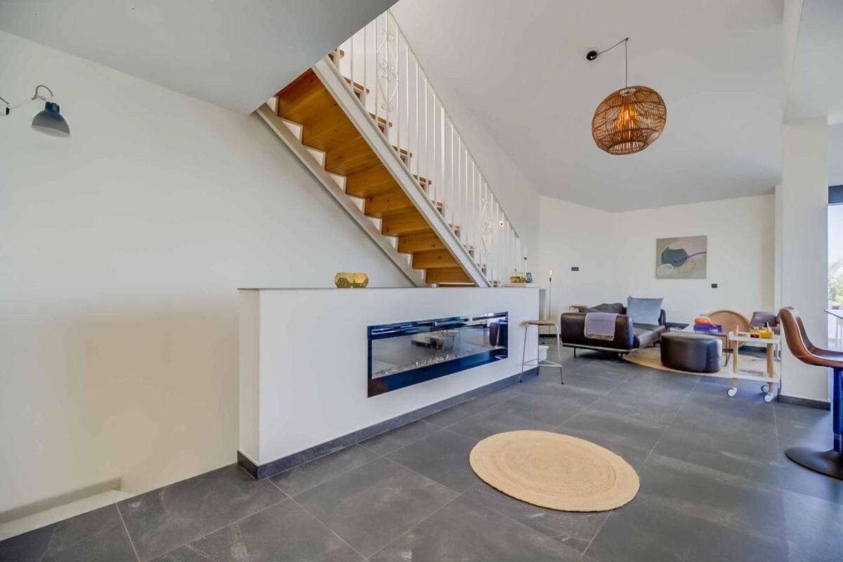 Apartment 129 - Stunning Townhouse With Private Pool & Views, Benalmadena