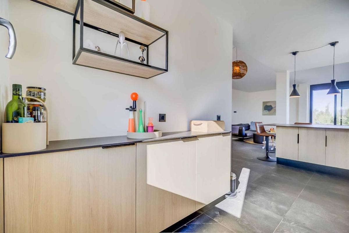 129 - Stunning Townhouse With Private Pool & Views, *