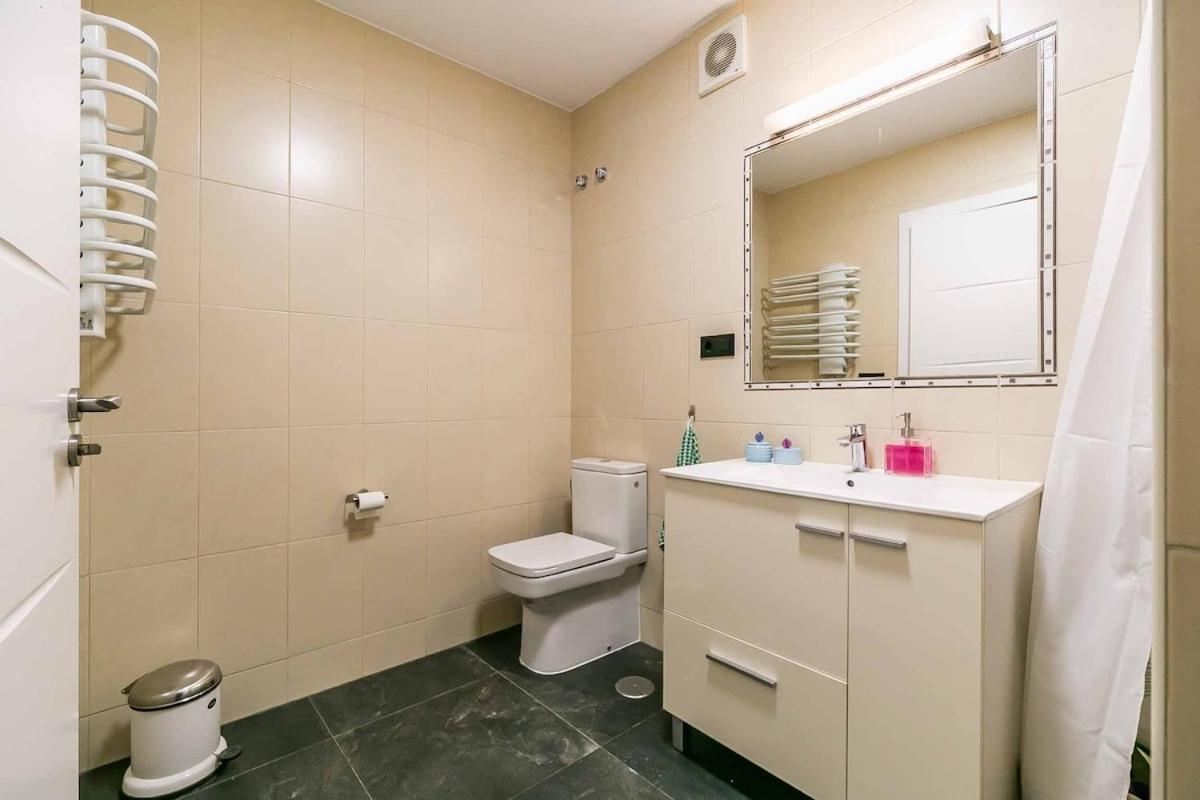 129 - Stunning Townhouse With Private Pool & Views, Apartment *